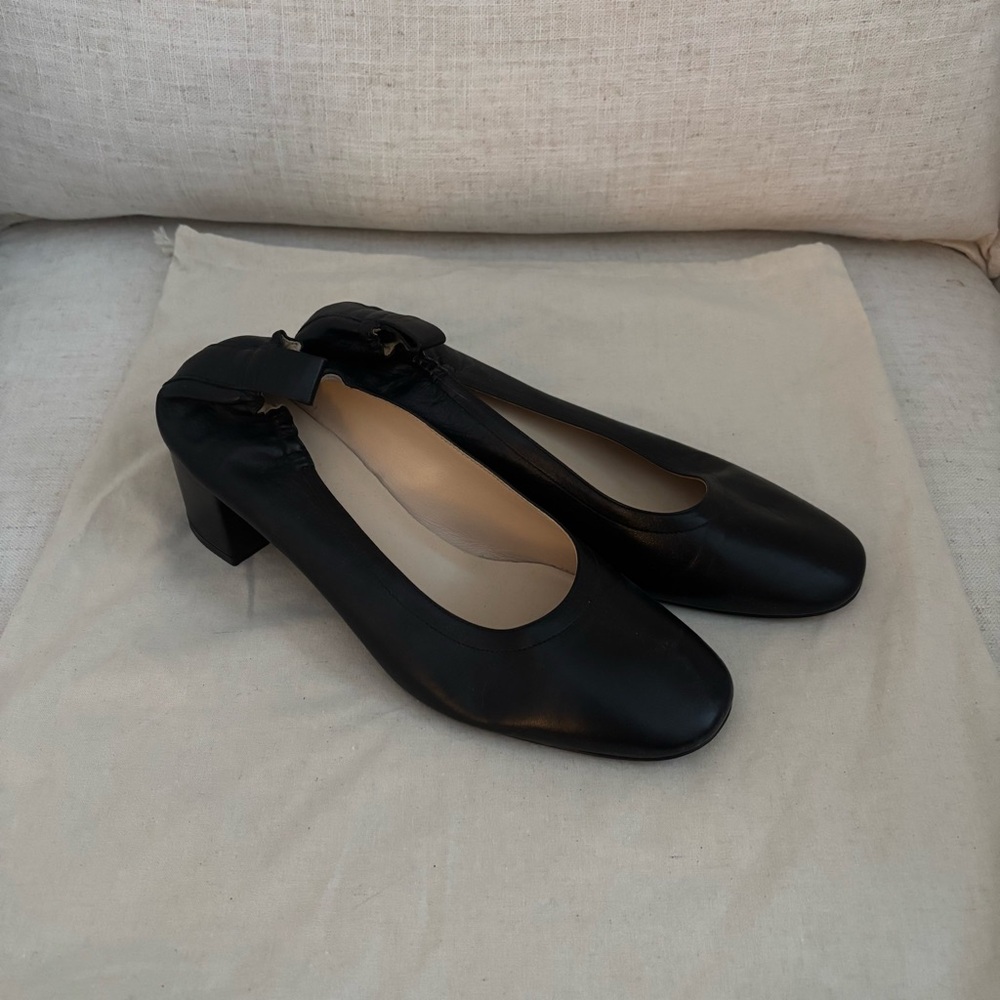 Everlane day heel in black leather - Picture 2 of 8